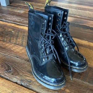 Dr. Martens Black Patent Leather Boots Size 8, EU 39